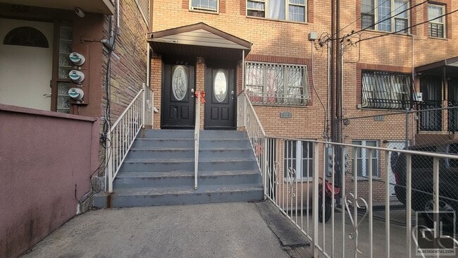 Building Photo - JEROME STREET