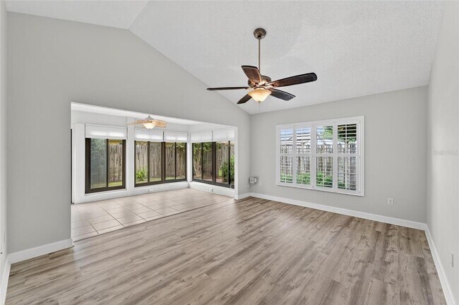 Building Photo - 1713 Atrium Dr