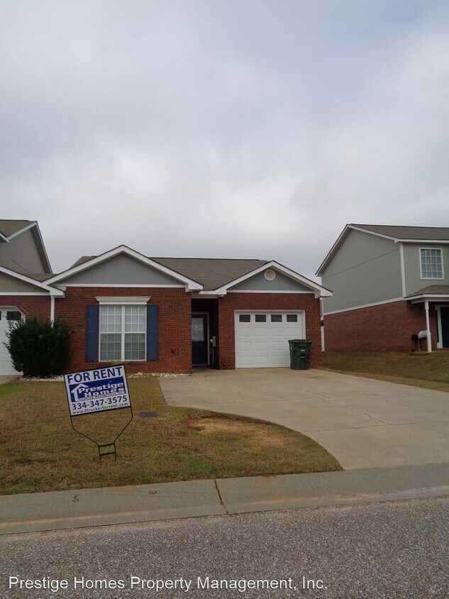 Primary Photo - 2 br, 2.5 bath House - 209 Camden Drive