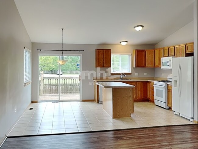 Building Photo - 912 Barnhart Ct