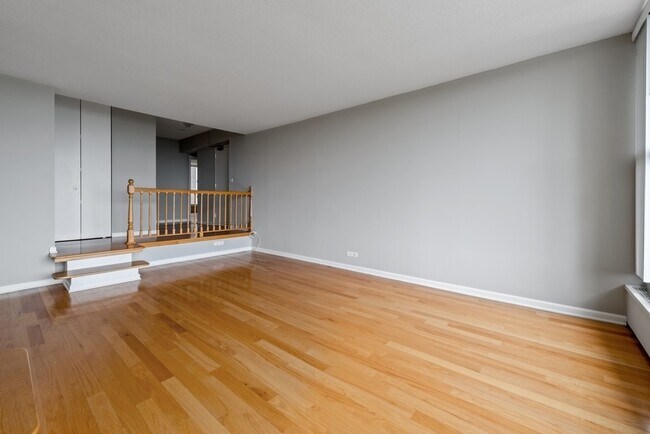 Foto del edificio - 3200 N Lake Shore Dr