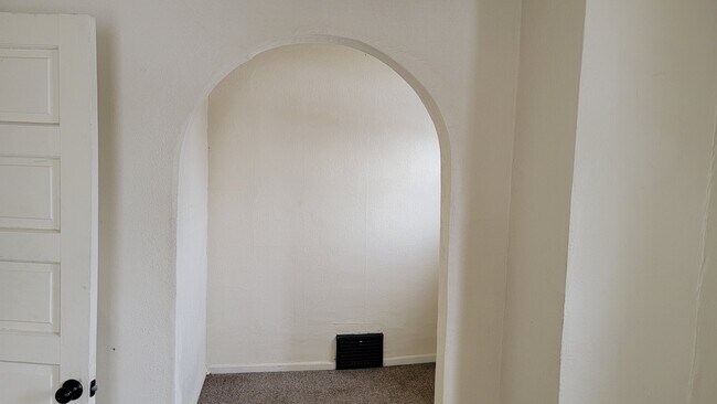 Foto del edificio - 786 Florida Ave