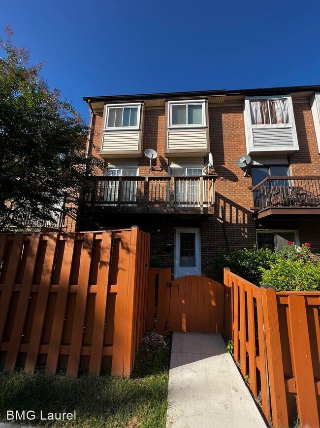 Building Photo - 2 br, 2 bath House - 2344 Sun Valley Cir
