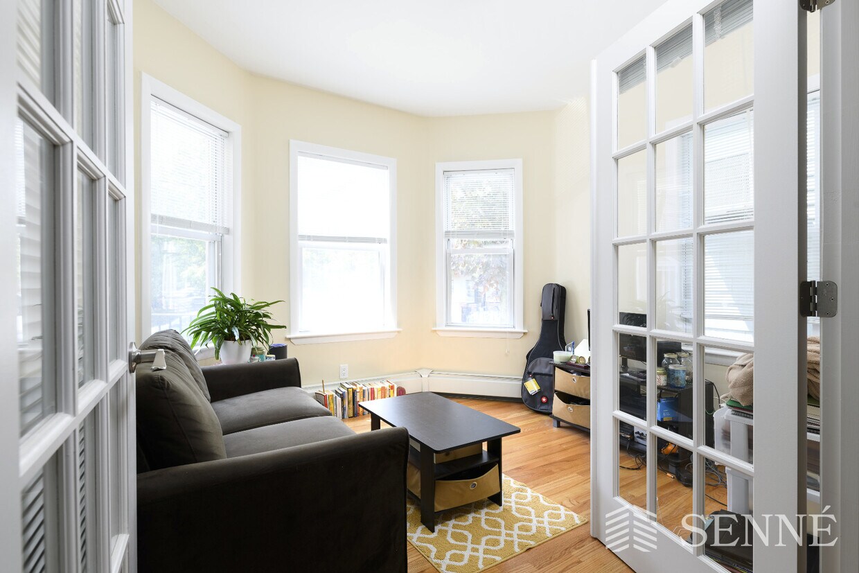 Foto principal - 395 Washington St