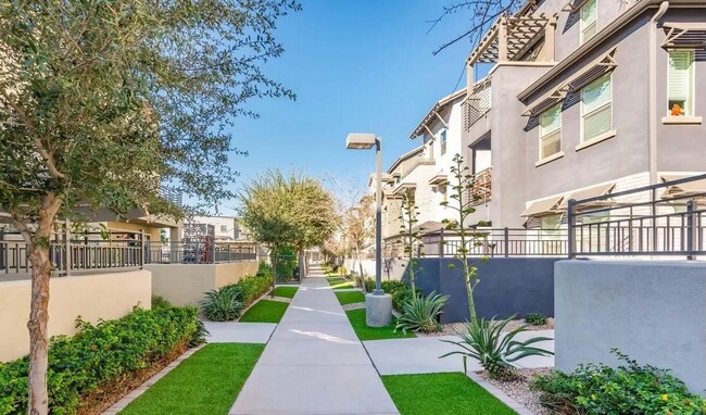Building Photo - 300 N Gila Springs Blvd