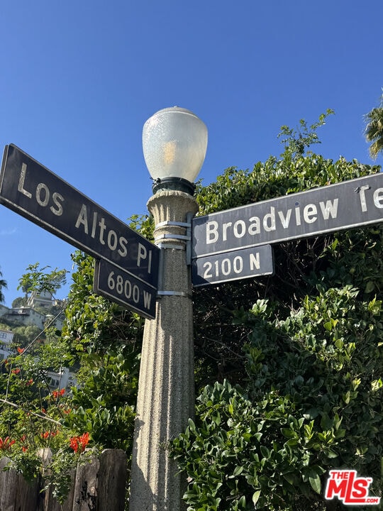 Foto del edificio - 6881 Yeager Pl