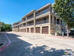 Building Photo - 2724 Treble Ln