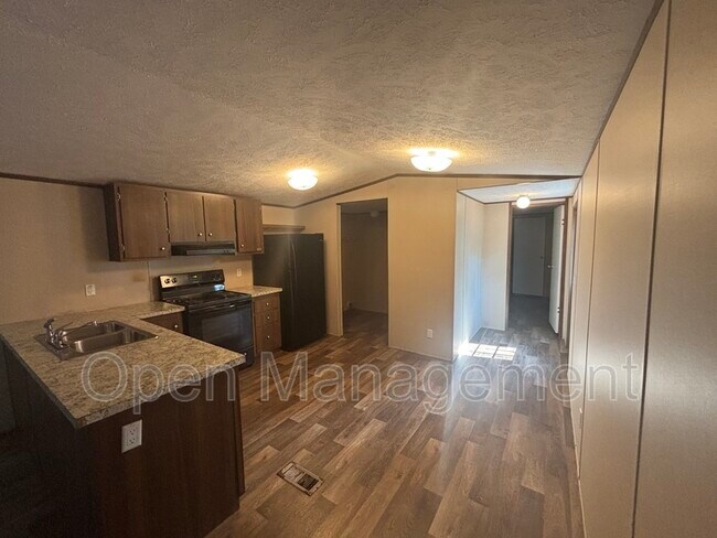Building Photo - 6308 Bay Point Dr