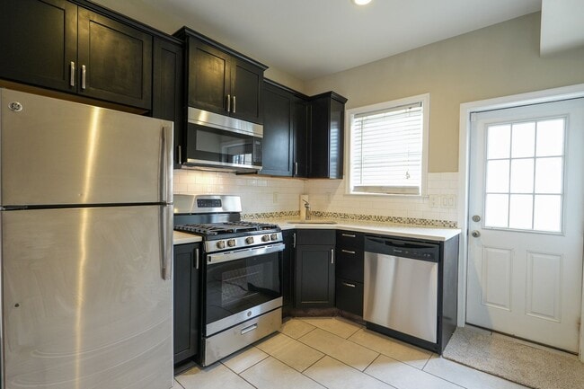 Building Photo - Cozy 3 Bed in Whitman