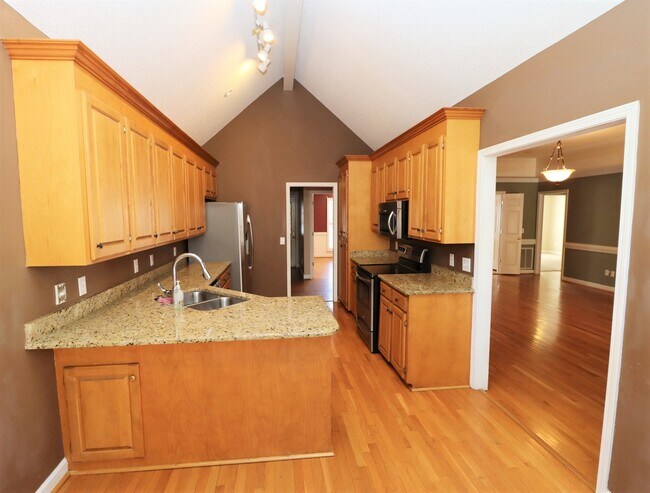 Foto del edificio - 135 Laurel Crossing Dr