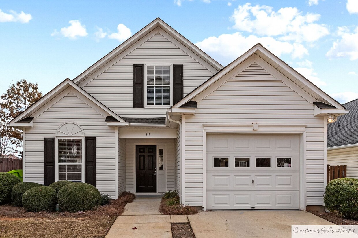 Primary Photo - BEAUTIFUL 3 BEDROOM GARDEN HOME IN IRMO'S ...