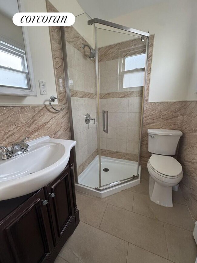Foto del edificio - 1-85 Beach 61st St