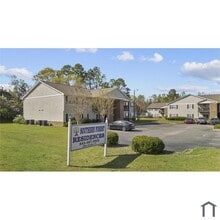 Building Photo - 2802 Plaza Ct