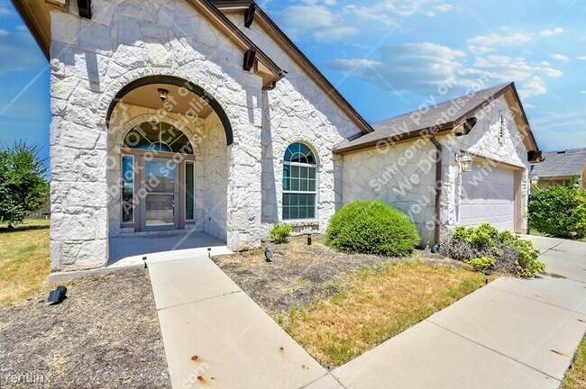 Foto del edificio - 3 br, 2 bath House - 301 Sassafras St