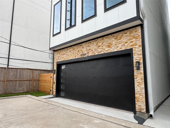 Foto del edificio - 5705 Dolores St