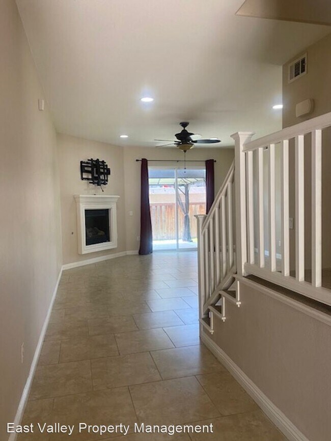 Building Photo - 3 br, 2.5 bath House - 22500 Canal Circle