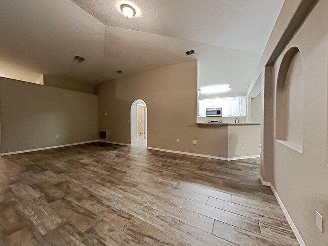 Foto del edificio - 4716 Four Lakes Dr