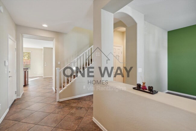 Foto del edificio - 18815 E Swan Dr