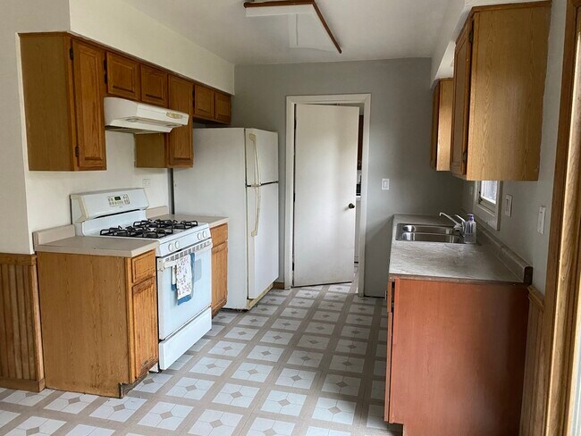 Foto del edificio - 115 Meadowbrook Ln