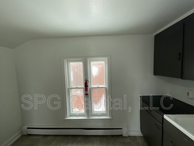 Foto del edificio - 500 W Market St