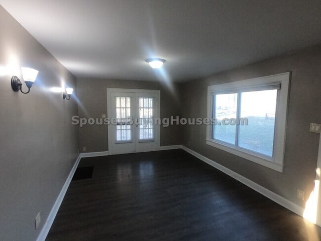 Foto del edificio - 4061 E 34th St