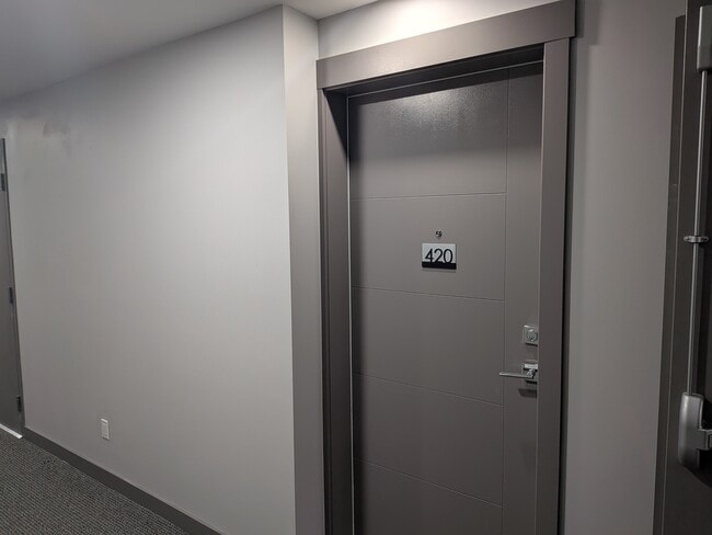 Photo du bâtiment - 33886 Pine St