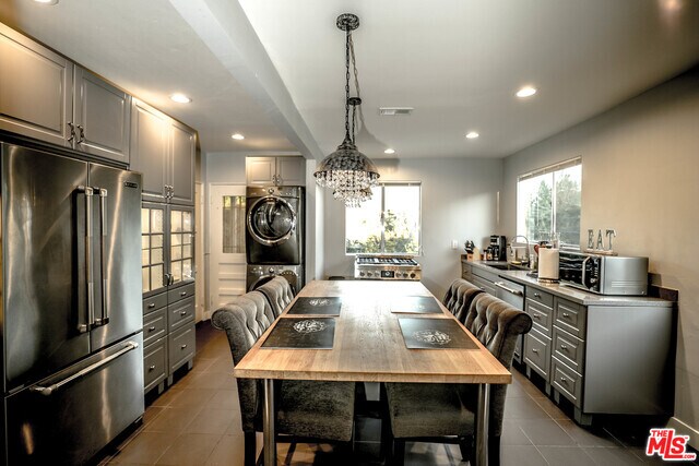 Foto del edificio - 326 N Alfred St