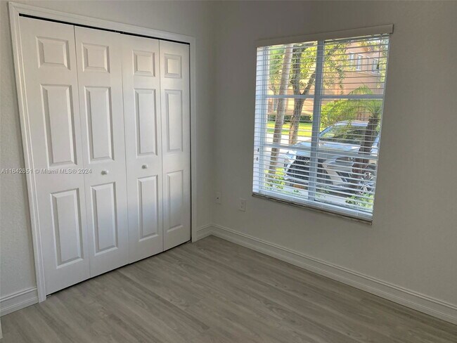 Foto del edificio - 10760 NW 82nd Terrace