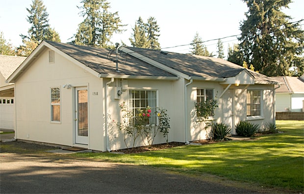 Primary Photo - 1518 Willow St SE