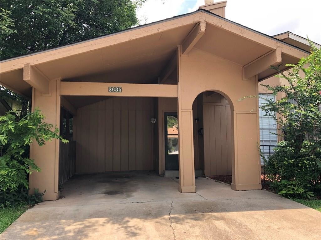 Primary Photo - 2635 Santiago Cir