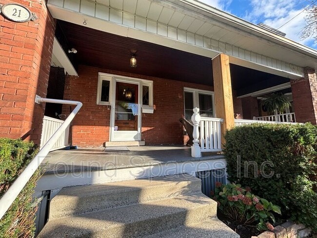 Photo du bâtiment - 21 Barnesdale Ave S