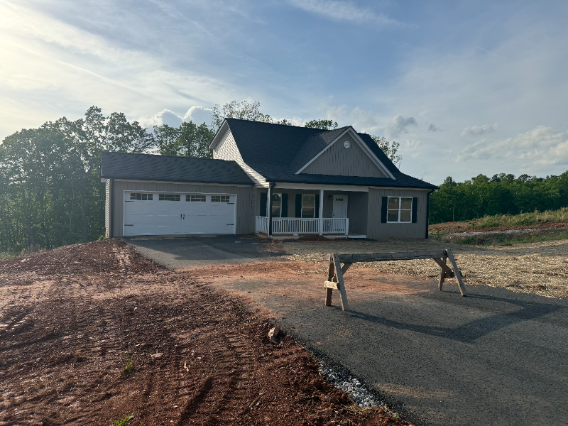Foto principal - 224 Grand Oak Ln