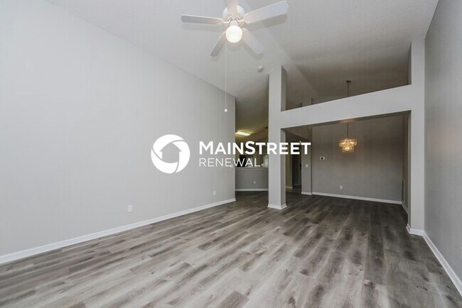 Building Photo - 3 Bedroom Pet-Friendly Home in St. Cloud, FL with Main Street Renewal
