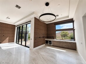 Building Photo - 2577 Red Arrow Dr