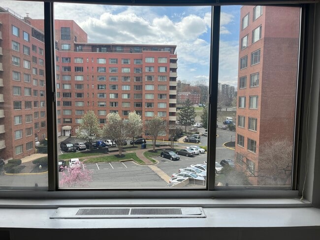 Building Photo - 1121 ARLINGTON