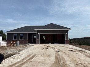 Building Photo - 1327 E 477th Rd