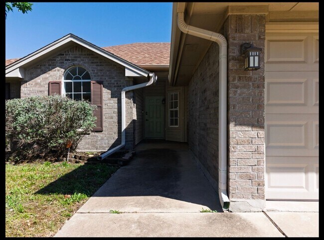 Foto del edificio - One month rent free if rented by July 1st!!!