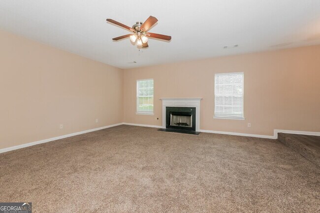 Foto del edificio - 369 Kentwood Springs Dr