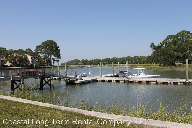 Building Photo - 226 S Sea Pines Dr