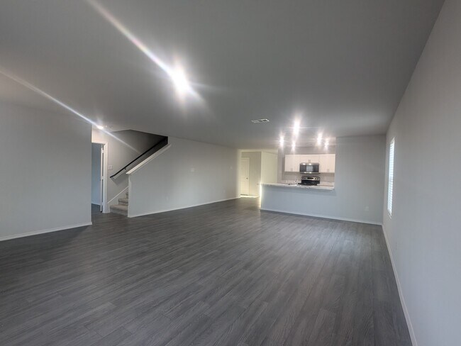 Foto del edificio - 868 Eagles Nest Dr