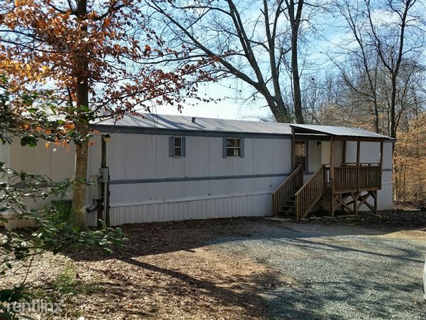 Primary Photo - 3949 High Rock Rd