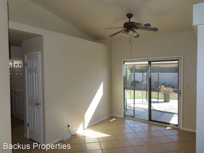 Building Photo - 3 br, 1 bath House - 1554 Boyle Court