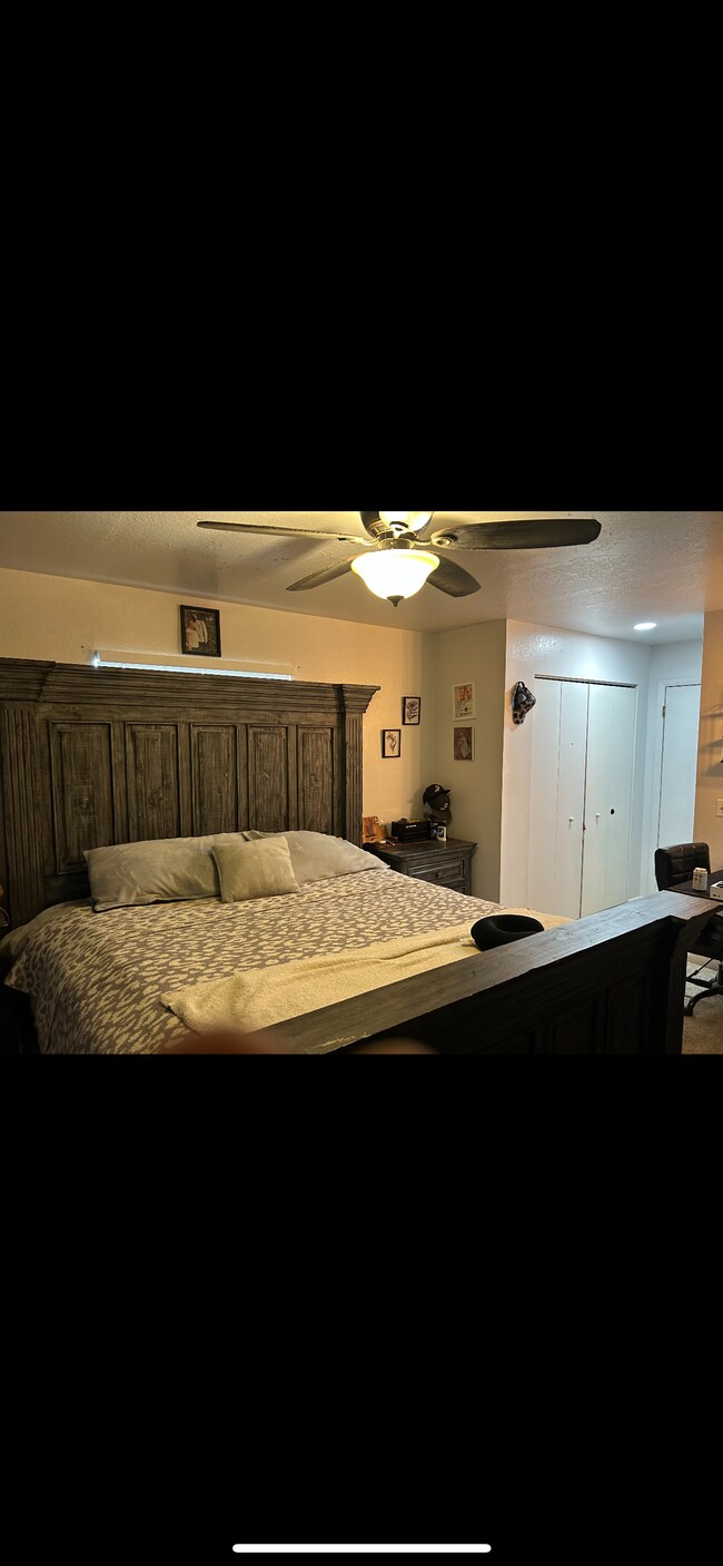 Foto del edificio - 3039 Wedgewood Dr