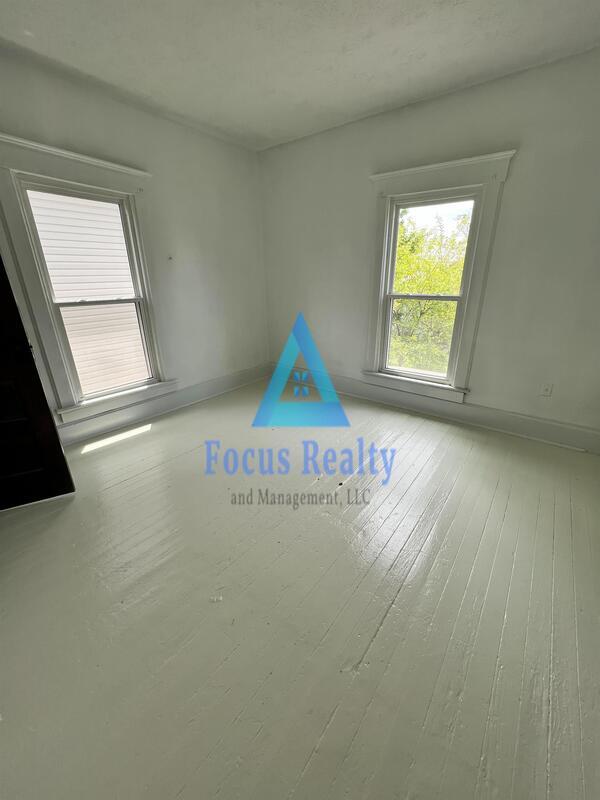 817 N Columbus St, Lancaster, OH 43130 Condo for Rent in Lancaster