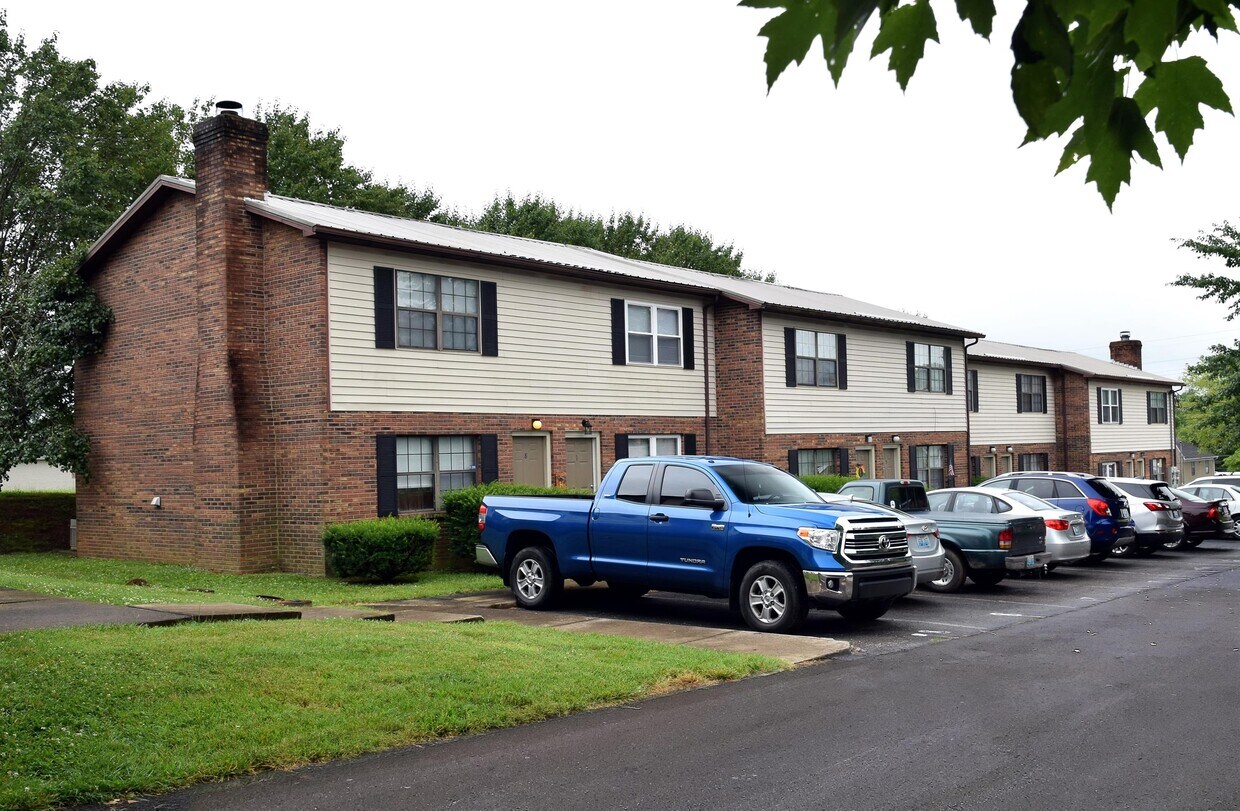 Primary Photo - 621 Westport Rd