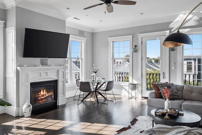 Foto del edificio - 322 W 4th St