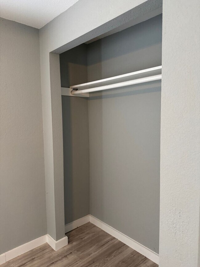 Foto del edificio - 807 E Southcross