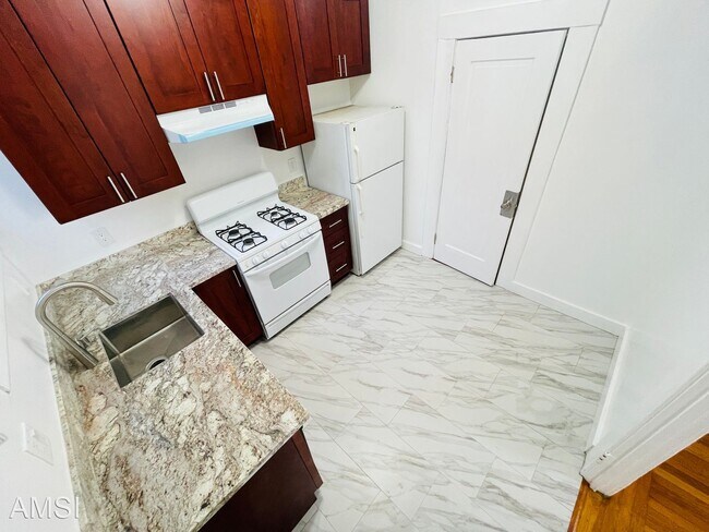 Building Photo - 2 br, 1 bath House - 1337 California Unit #5