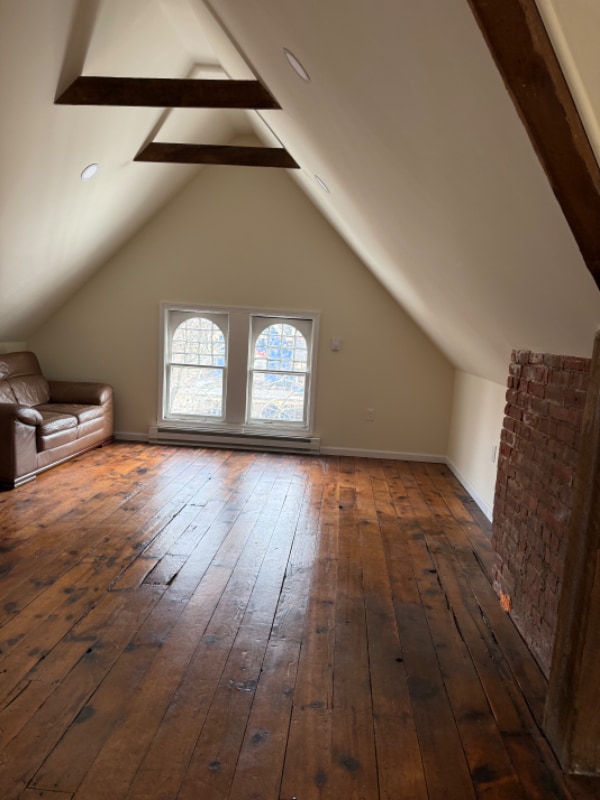 Building Photo - 111 Sycamore Ave