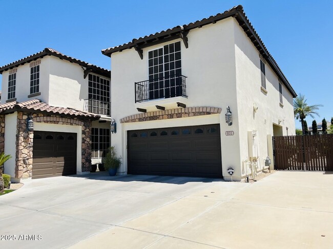 Building Photo - 931 E Canyon Way